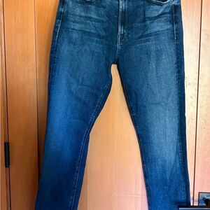 MOTHER The Mid Rise Dazzler Ankle Fray jeans in C’est La Vie. Never worn.